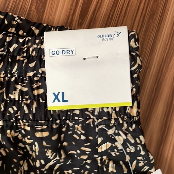 OLD Navy Active NWT Stretchtech Go Dry Shorts Size XL - Picture 4 of 10